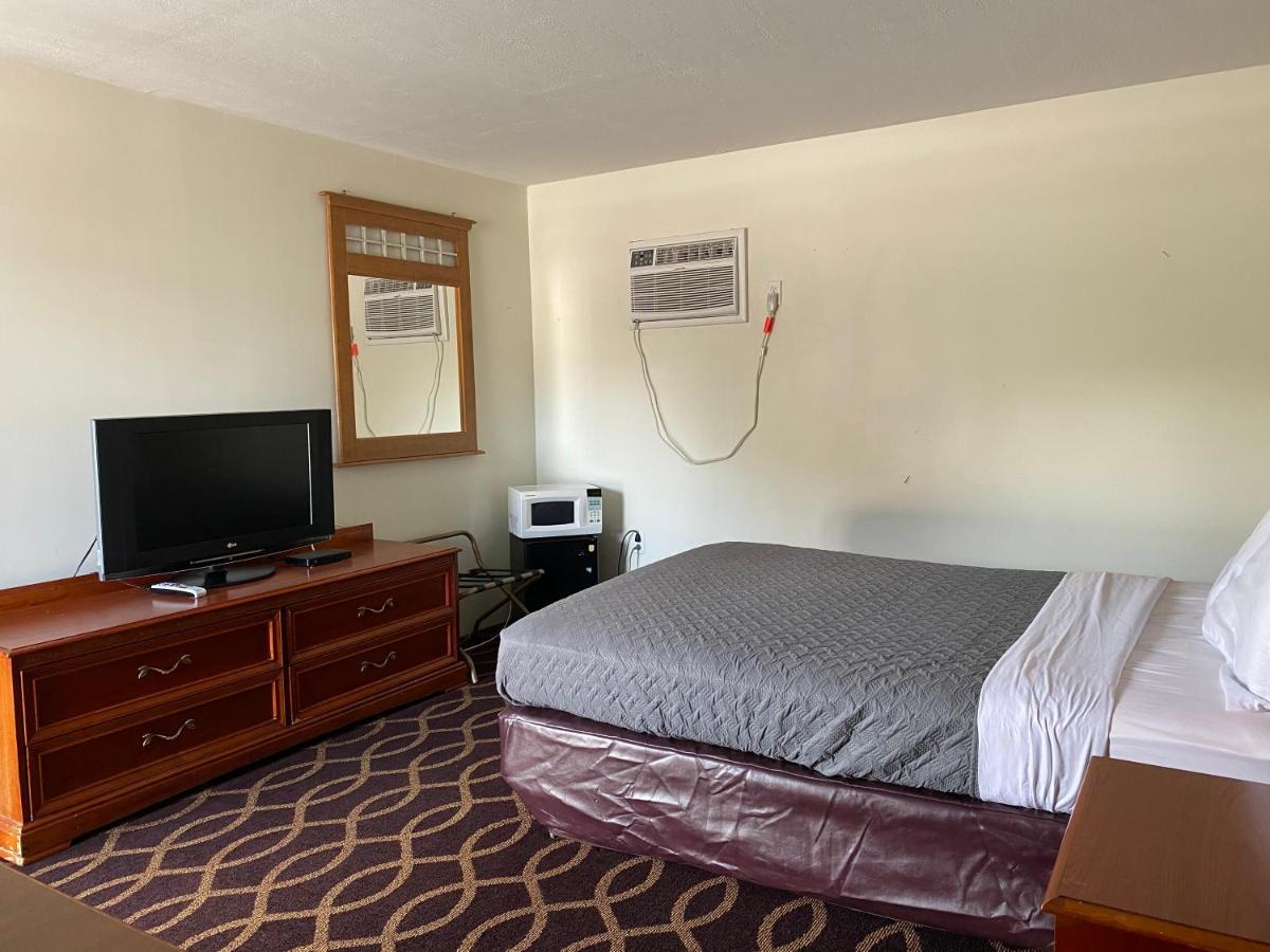 Sonrise Inn Breezewood Exterior photo